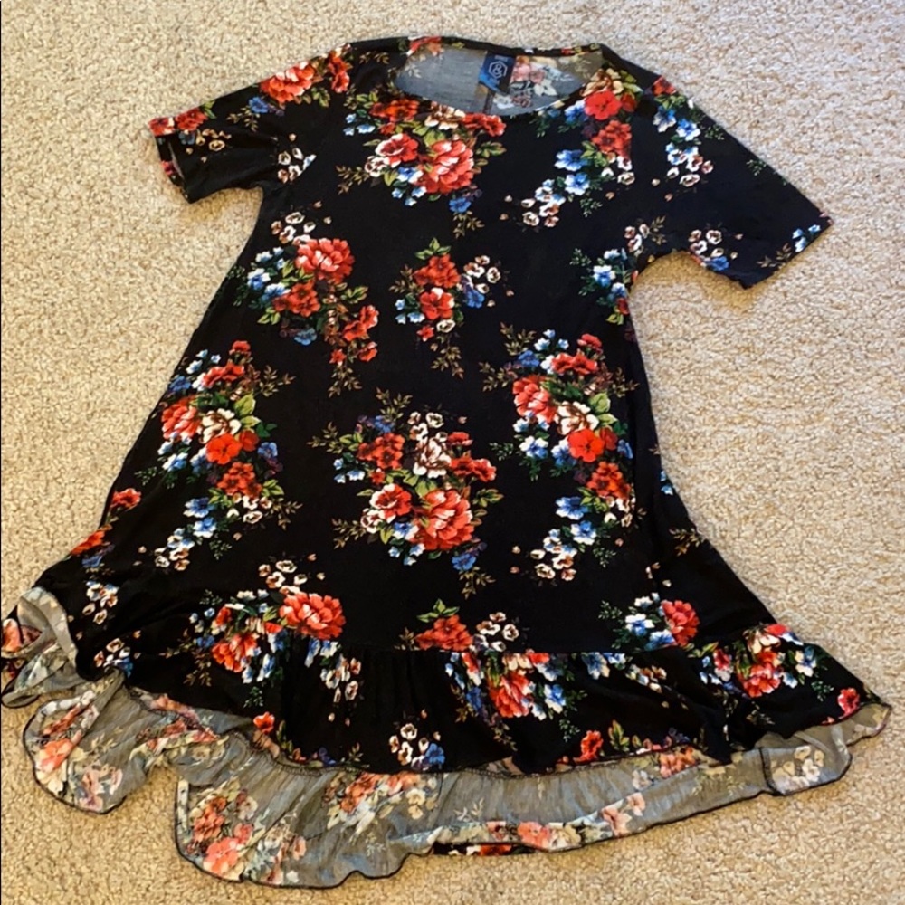 Gorgeous Agnes & Dora Ruffle tunic